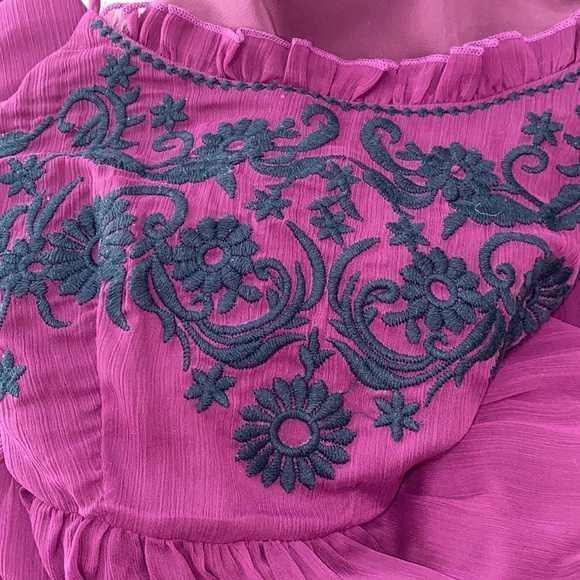 Tobi purple embroidered maxi dress size small new with tags - Picture 7 of 8